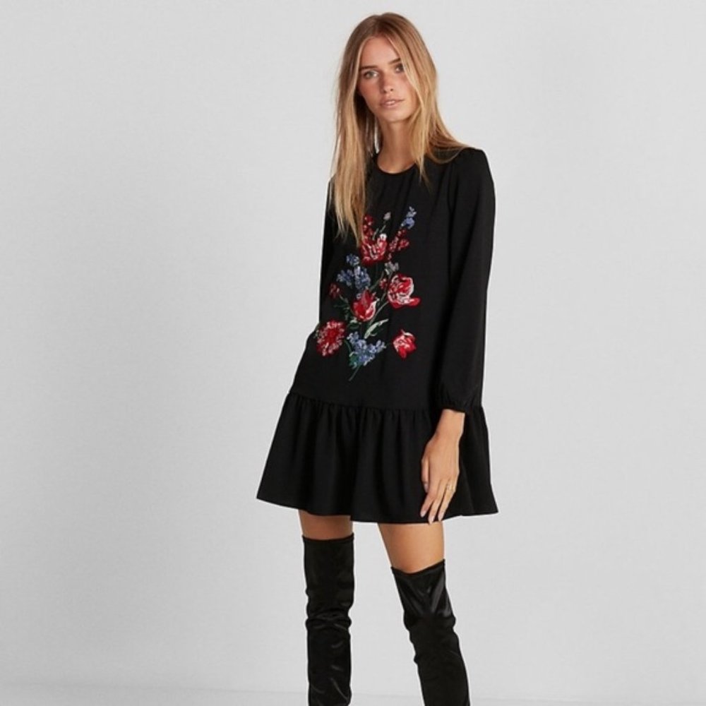 EXPRESS Floral Embroidered Shift Dress, Size M